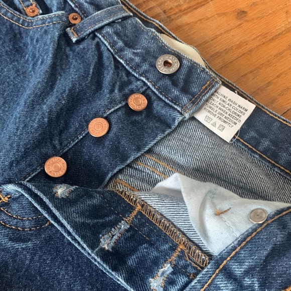 Vintage Gap Cut Off Denim Shorts - Picture 6 of 7